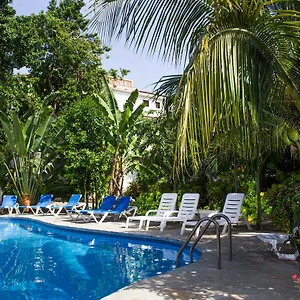 Residencial Estephany Aparthotel